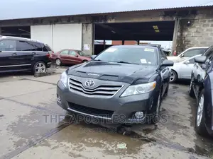 Toyota Camry 2010 Gray