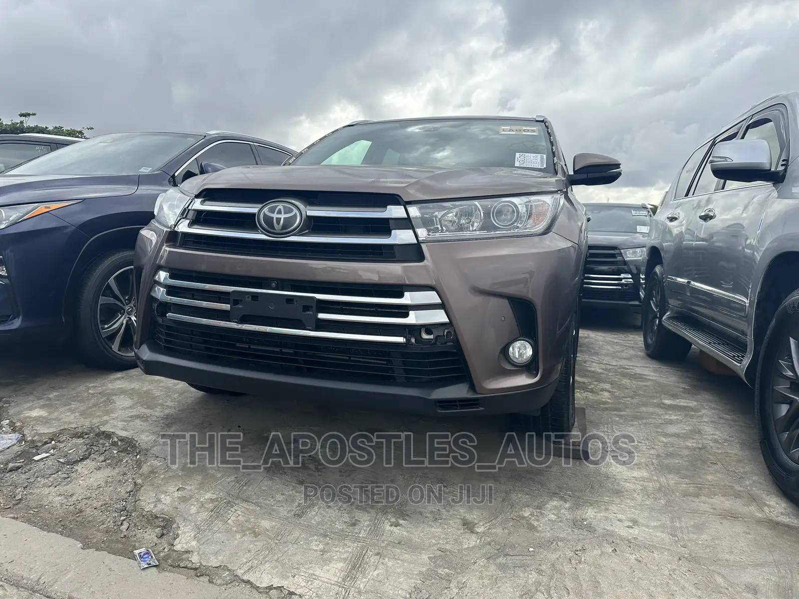 Toyota Highlander 2018 Brown