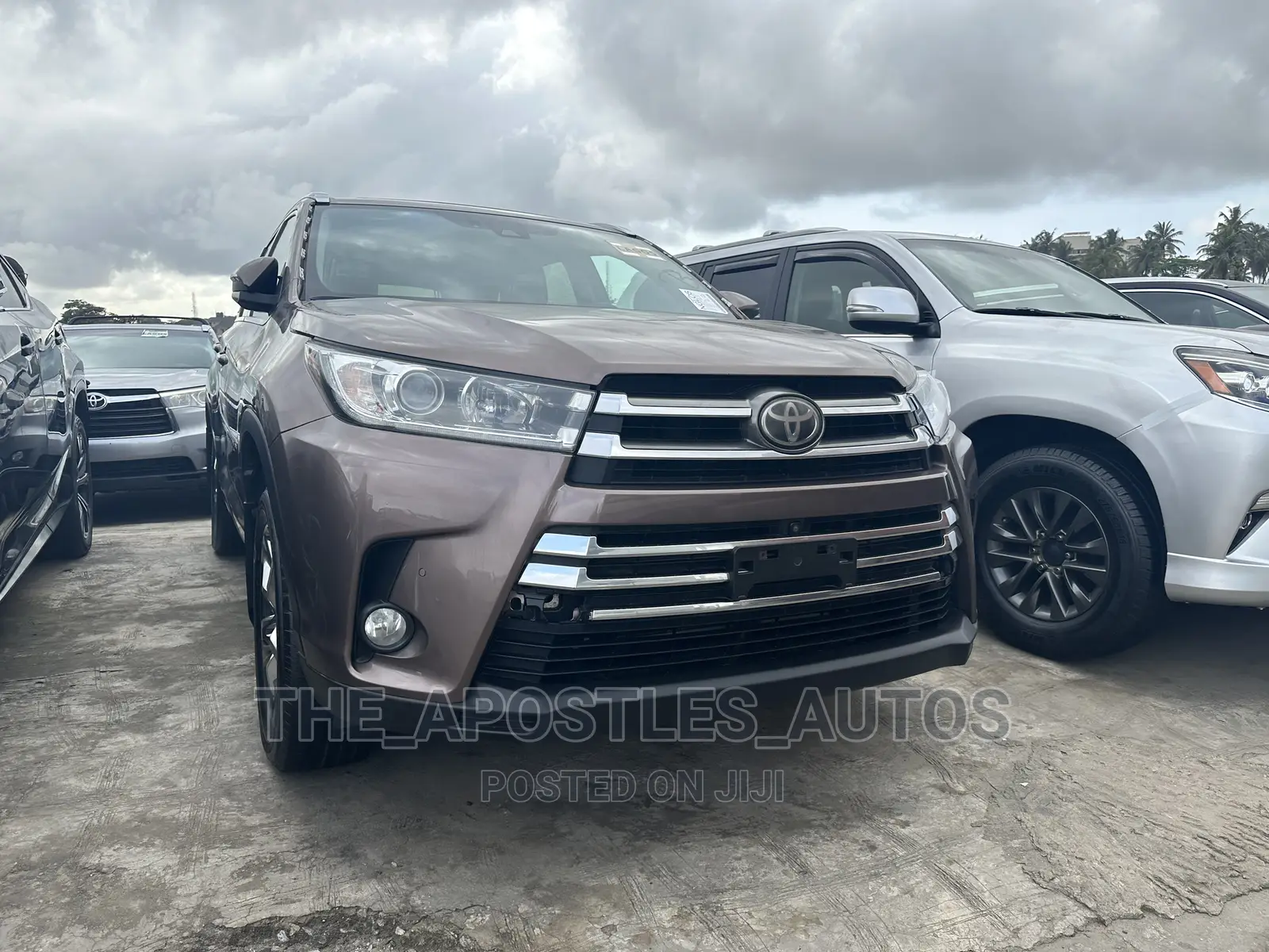 Toyota Highlander 2018 Brown