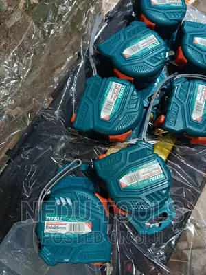 Total Measuring Tape 8m