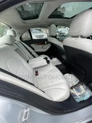 Mercedes-Benz C300 2015 Silver