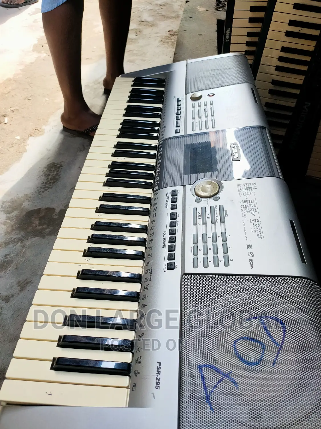 Yamaha PSR-295 Keyboard