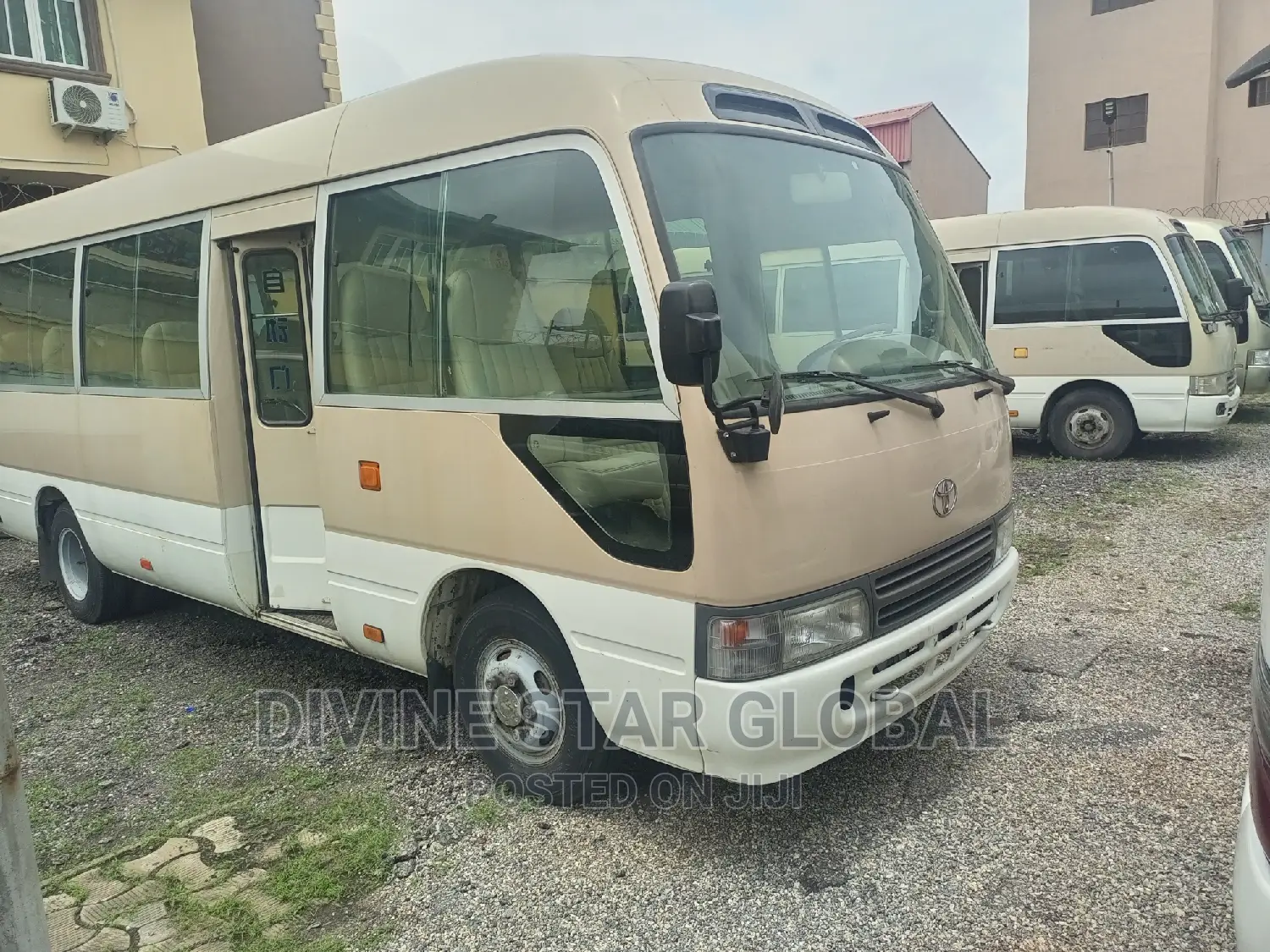 Toyota Coaster 2013 Gold