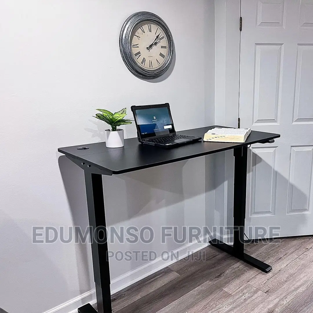 Electric Adjustable Height Table