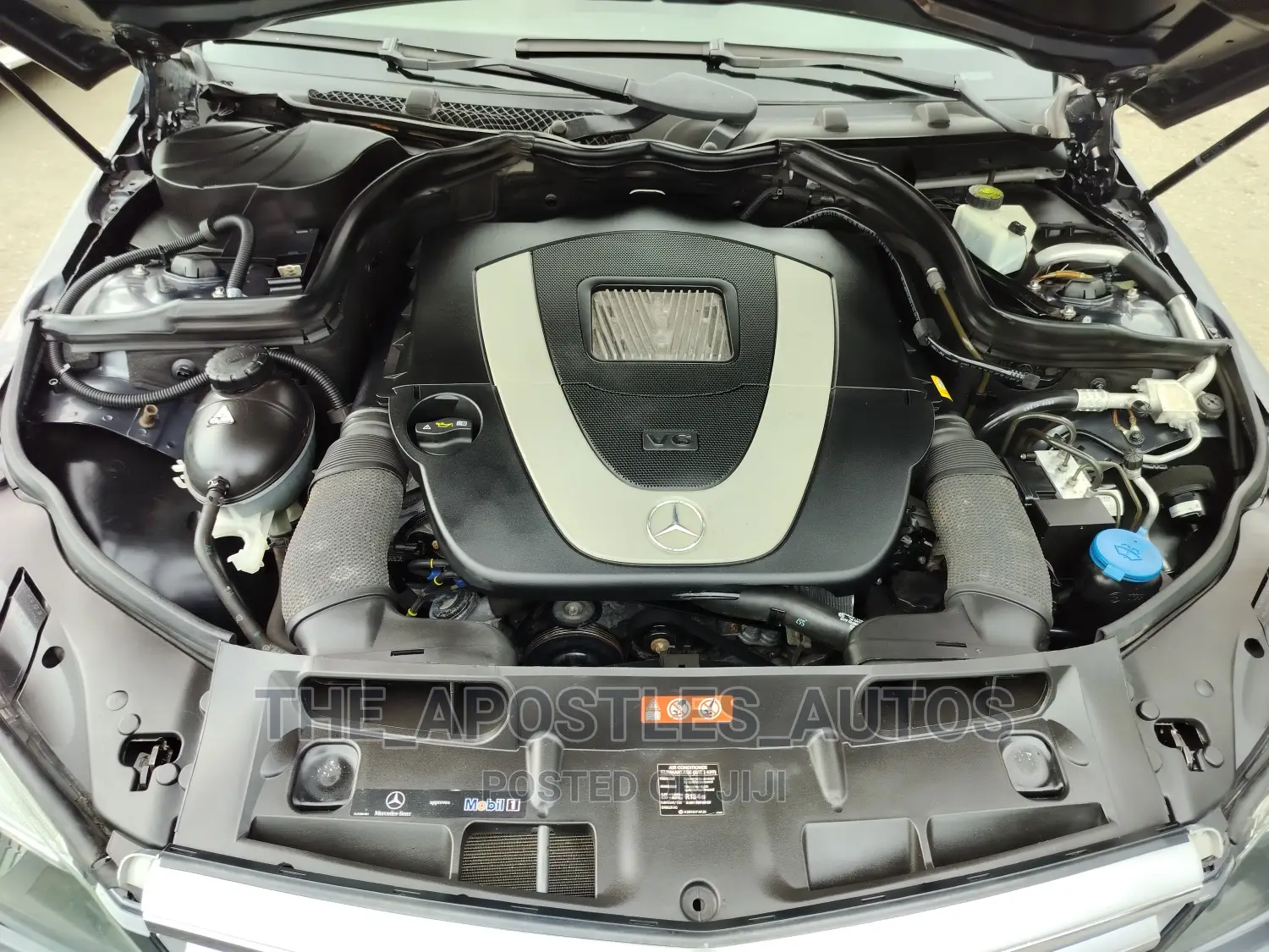 Mercedes-Benz C300 2011 Gray