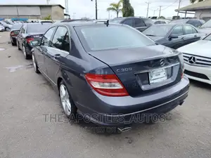 Mercedes-Benz C300 2011 Gray