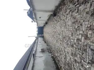 4bdrm Bungalow in Eliozu Farm Rd, Port-Harcourt for sale