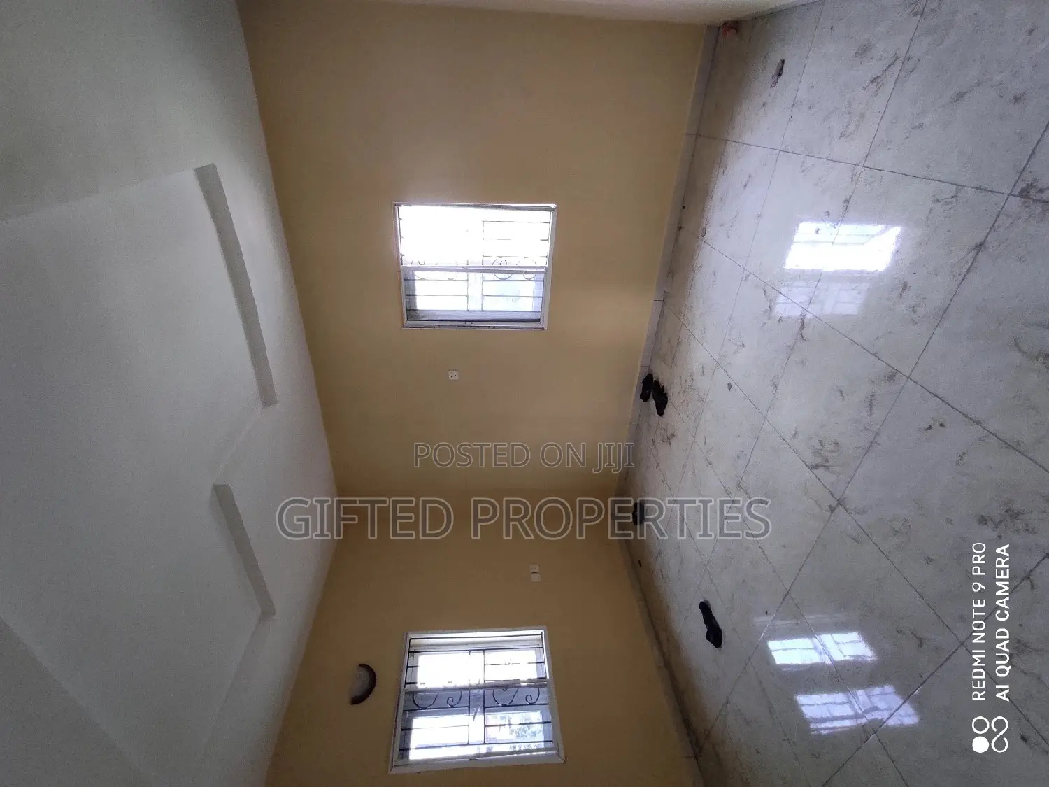 4bdrm Bungalow in Eliozu Farm Rd, Port-Harcourt for sale