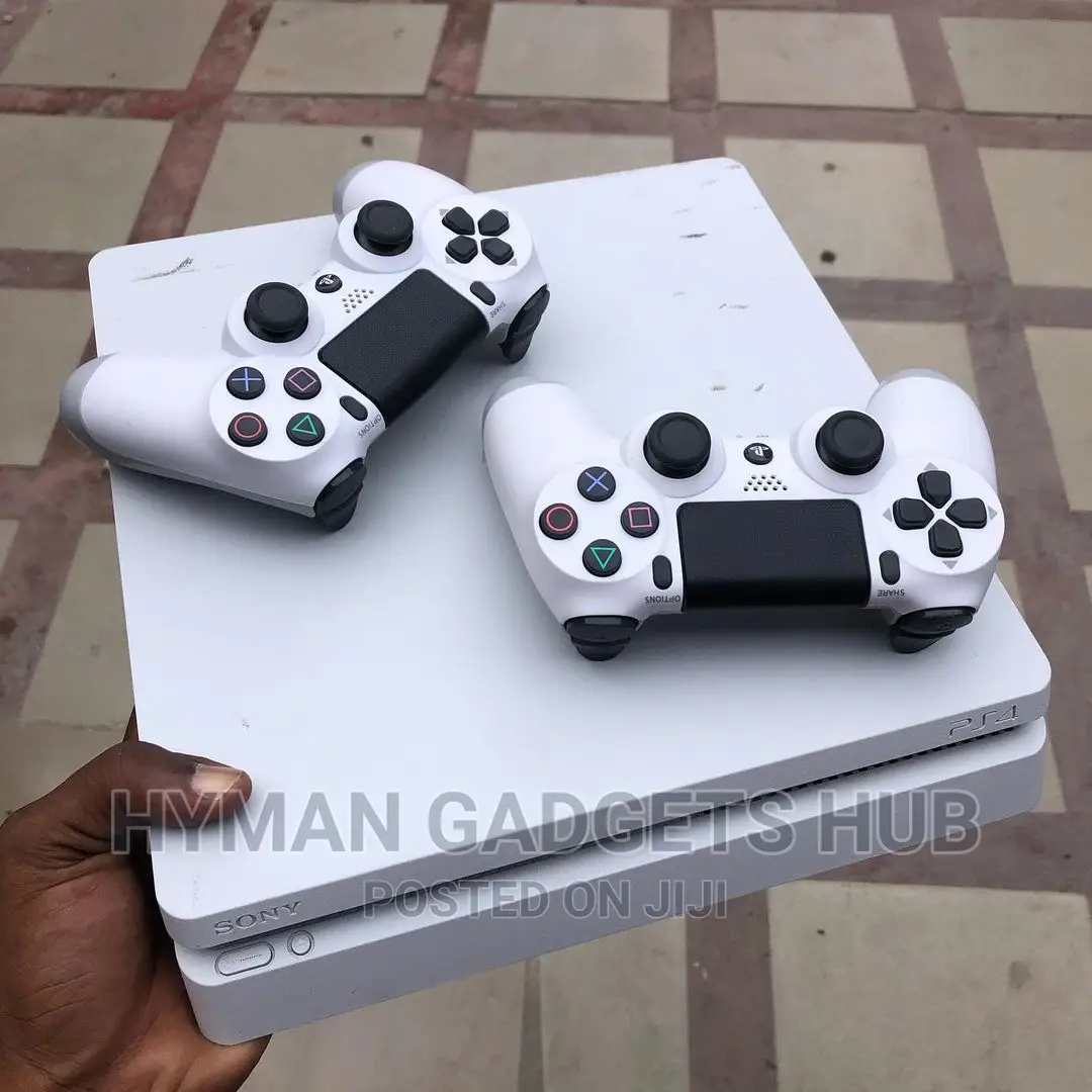 Grade A+ London Used Ps4 Slim With 2 Controllers