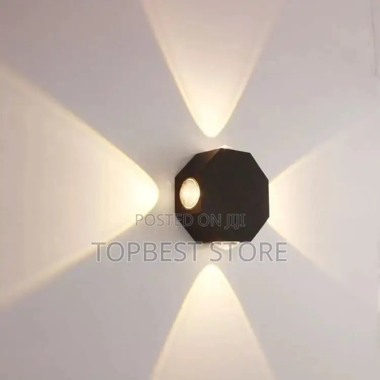 Outdoor Wall Light