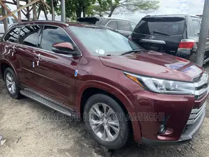 Toyota Highlander 2017 Red