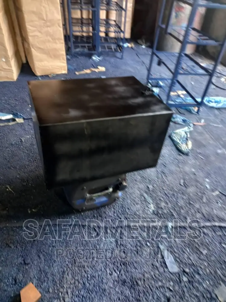 Dispatch Box