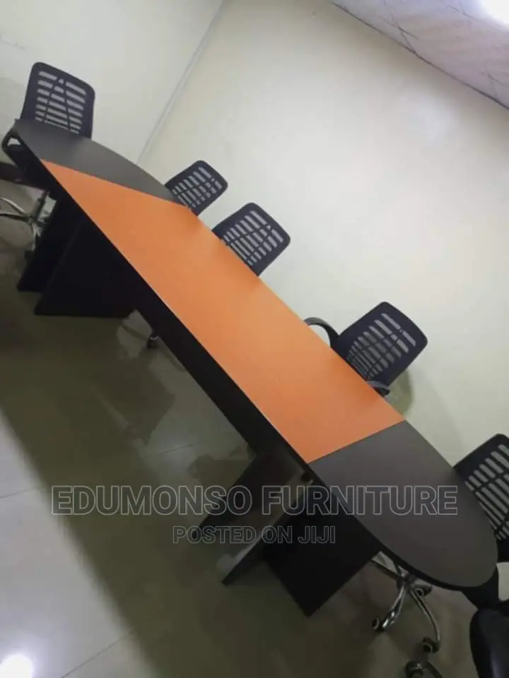 Executive 10/12 Seater's Conference Table