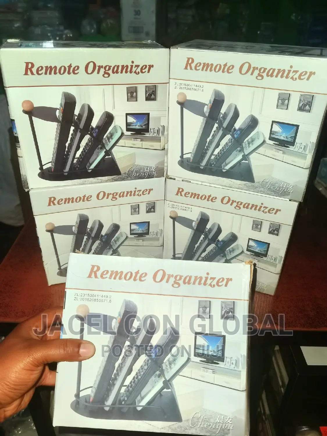 Remote Organizer in Medium Size