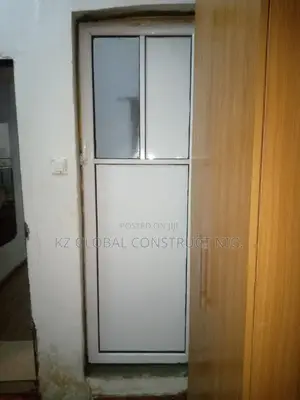 Aluminum Toilet Hinge Door With Board and Glass