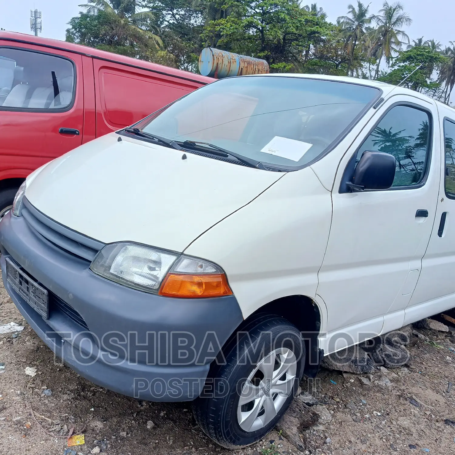 Toyota HiAce 2003 White