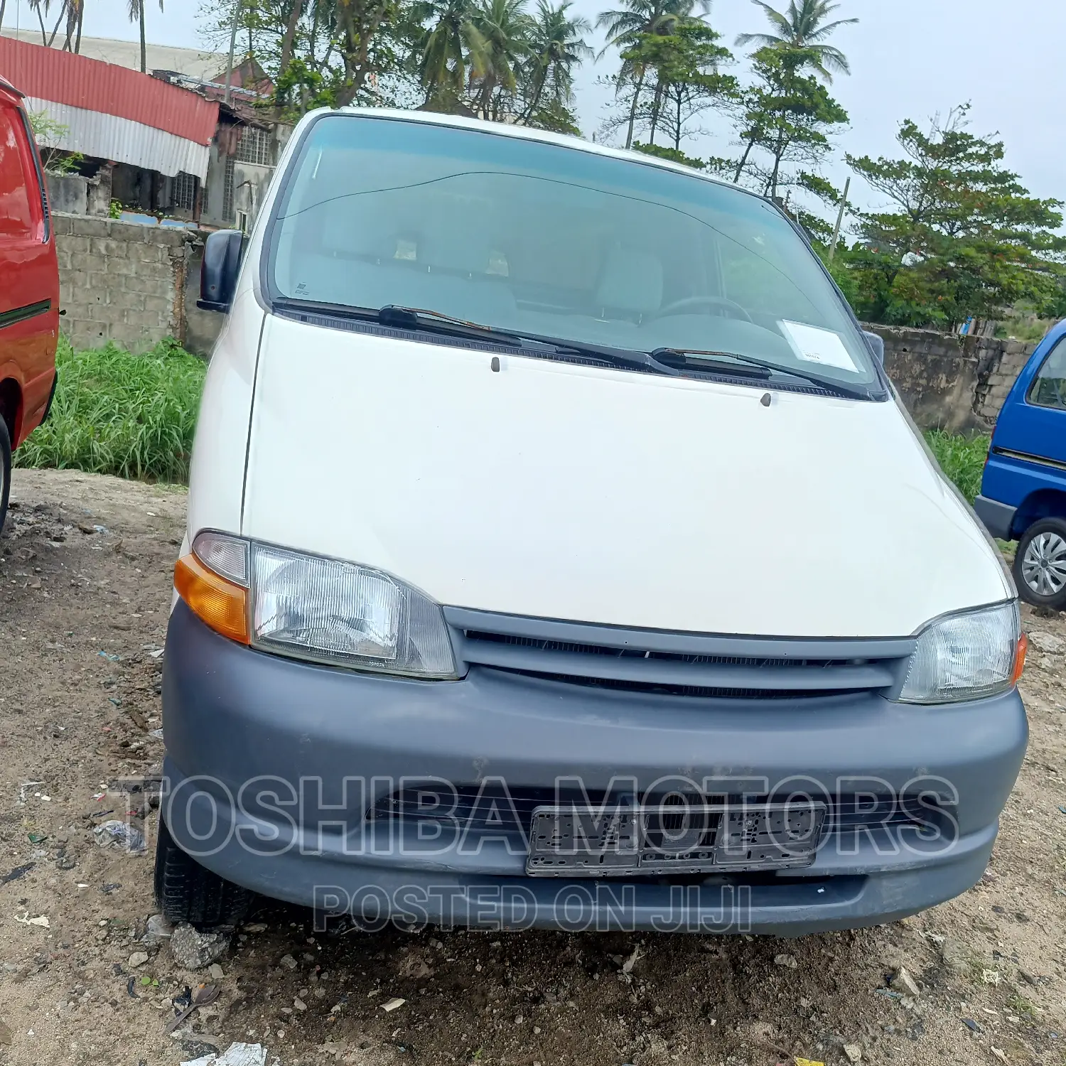 Toyota HiAce 2003 White