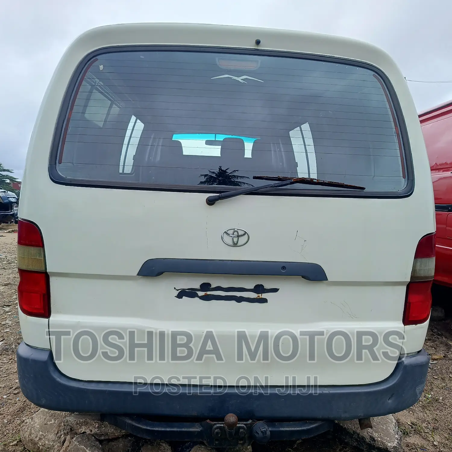 Toyota HiAce 2003 White