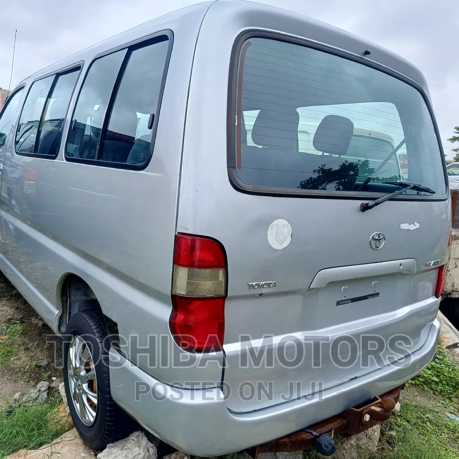 Toyota HiAce 2004 Silver