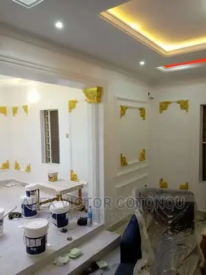 Pop ,Wall Screeding, And Inside Decor