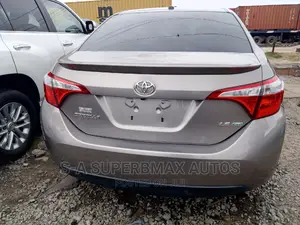 Toyota Corolla 2016 Gold