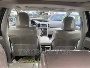 Toyota Venza XLE AWD 2013 Silver
