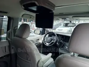 Toyota Sienna 2016 Gray