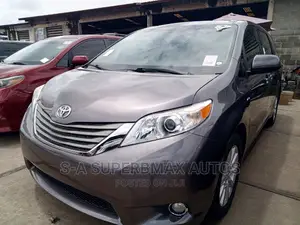 Toyota Sienna 2016 Gray