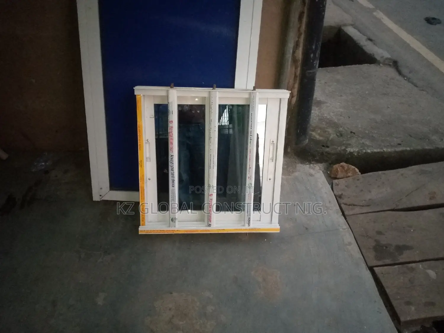 2ft by 2ft Sliding Window With Inner Burglary and Back Net.