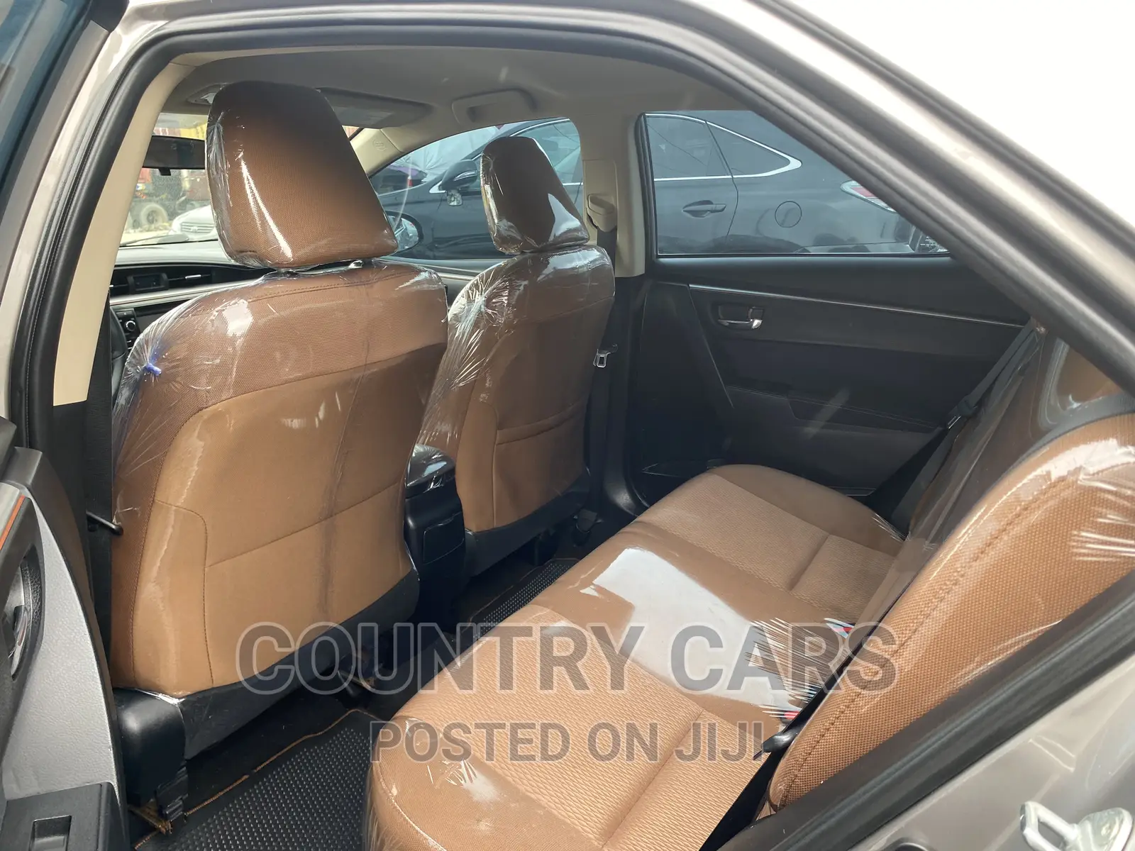 Toyota Corolla 2016 Gold