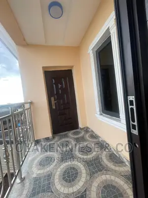 2bdrm Block of Flats in Aguda for rent