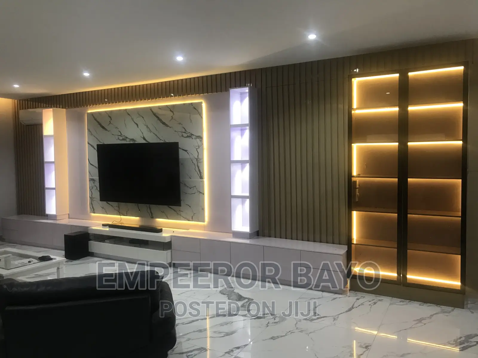 Standard TV Console