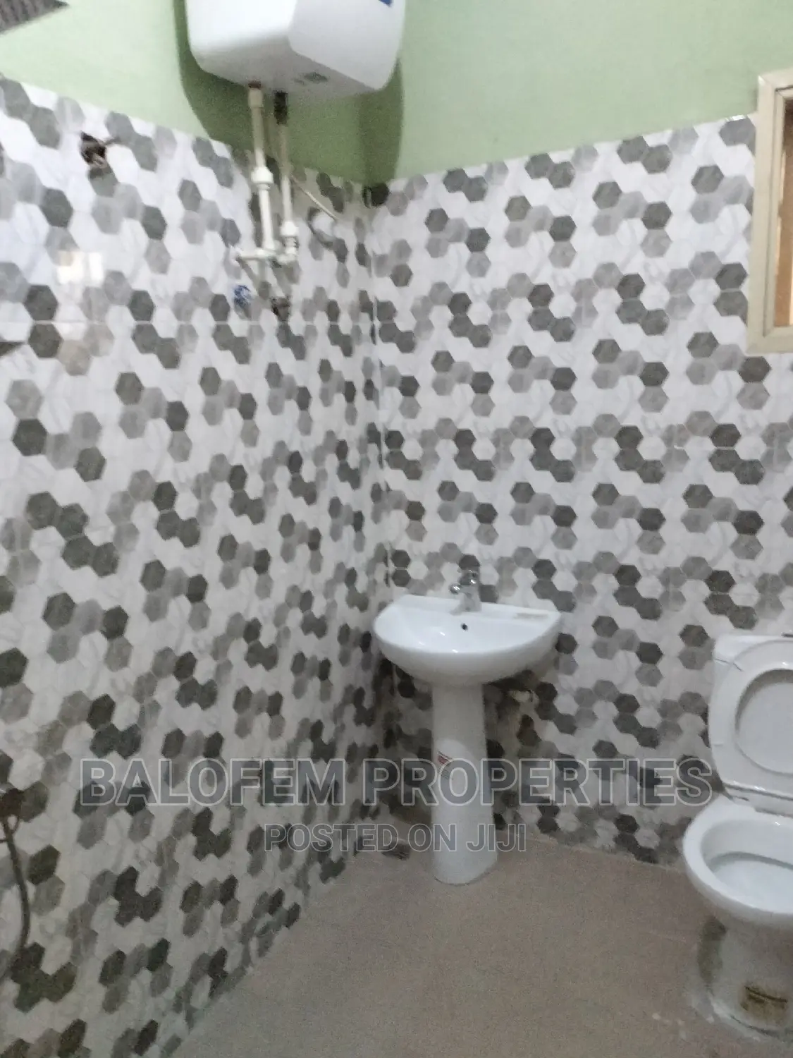 Furnished 3bdrm Apartment in Balofem Properties &, Abeokuta South