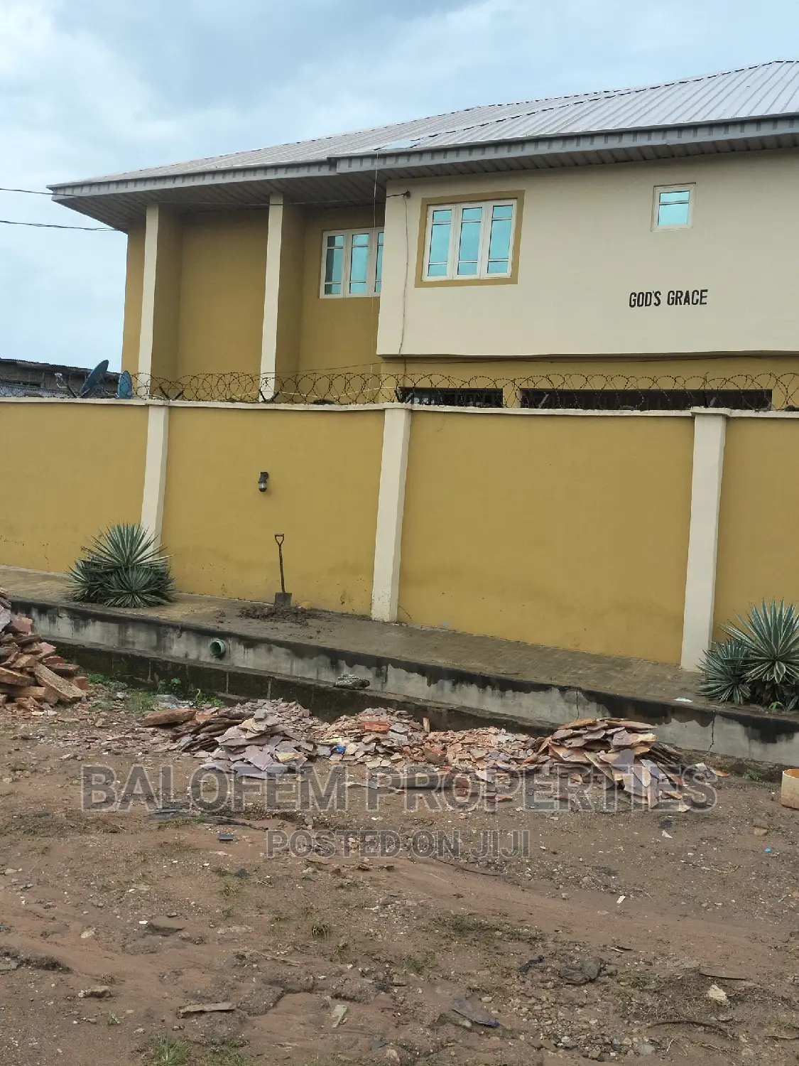Furnished 3bdrm Apartment in Balofem Properties &, Abeokuta South