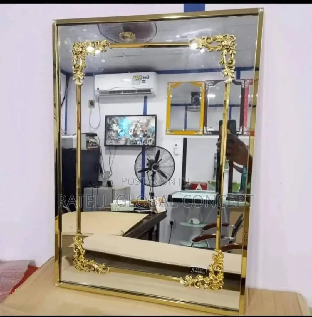 Flower Design Mirror