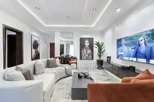 Luxury 2 Bedroom Apartment Available