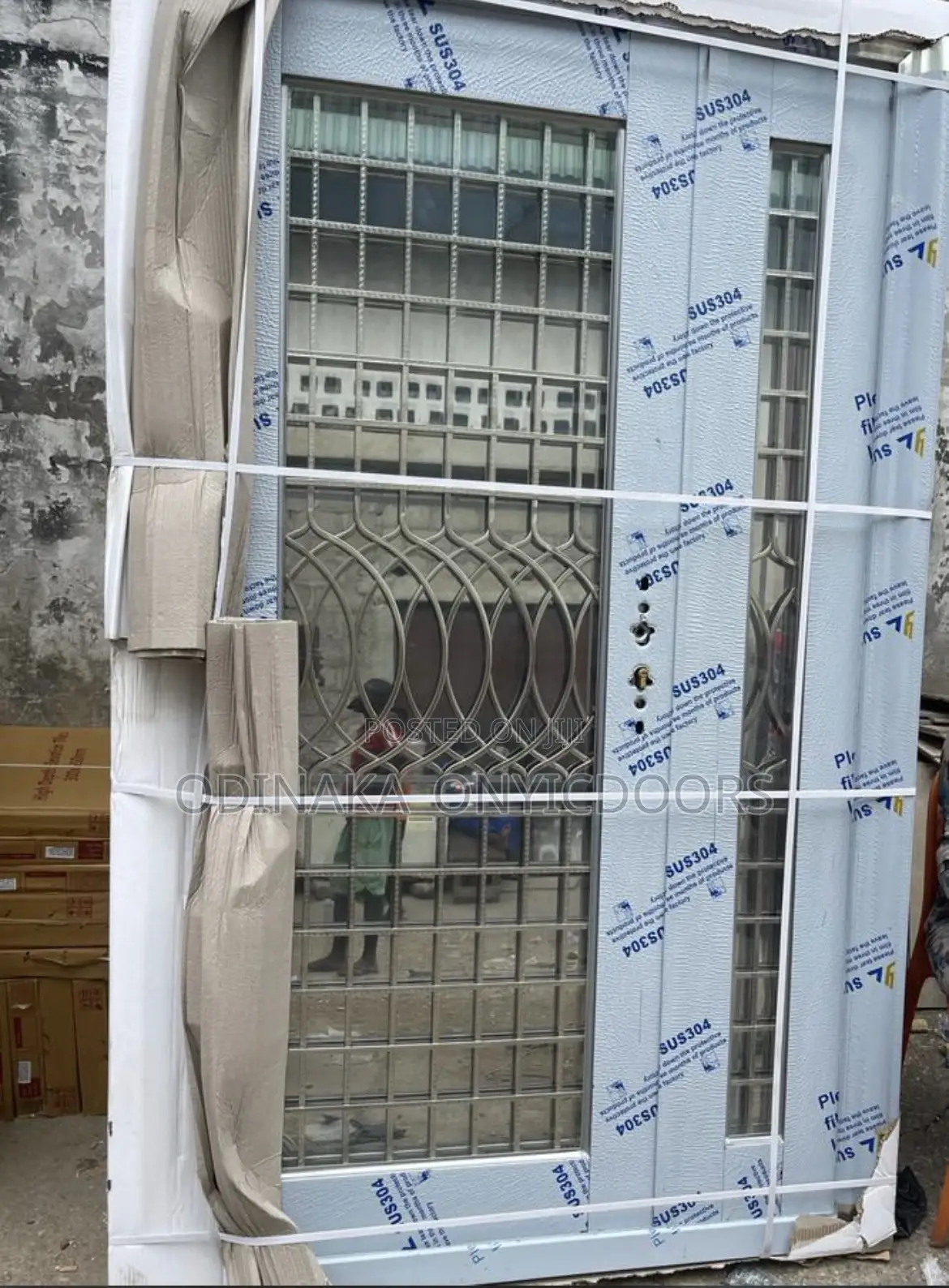 7ft by 4ft Antitrust Stainless Glass Door