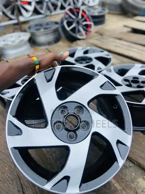 16 Inches Factory Corolla, Matrix And Pontiac Vibe