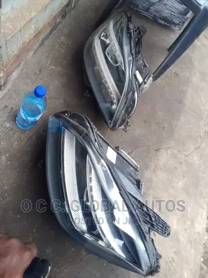 Headlamp CLS 550 Mercedes 2011 Mode