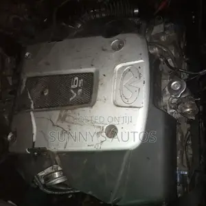Infiniti G35 Engine.