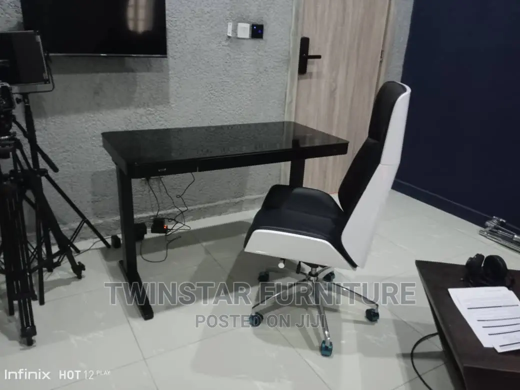 New Modern Adjustable Electric Table With Screen Touch Top
