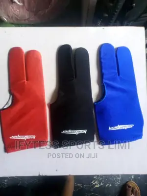 Photo - Snooker Gloves