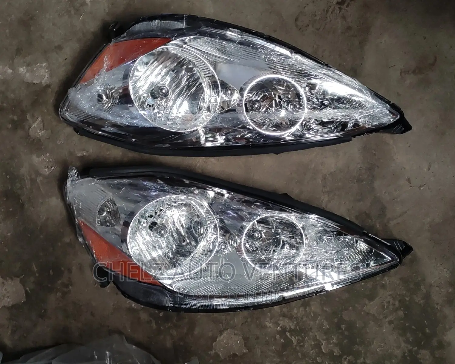 Head Lamp Toyota Sienna 2006 - 2008 Model