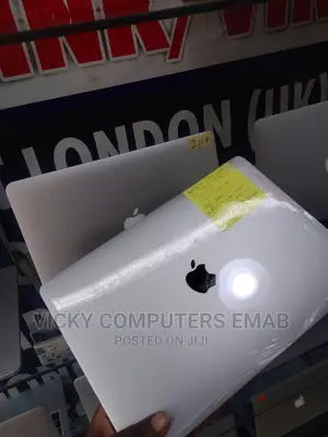 Laptop Apple MacBook Pro 2017 8GB Intel Core I5 SSD 256GB