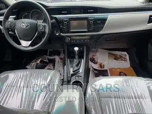 Toyota Corolla 2016 Black