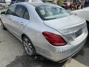 Mercedes-Benz C300 2015 Silver