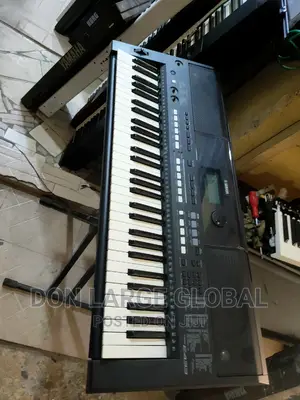 Yamaha Psre-433 Keyboard