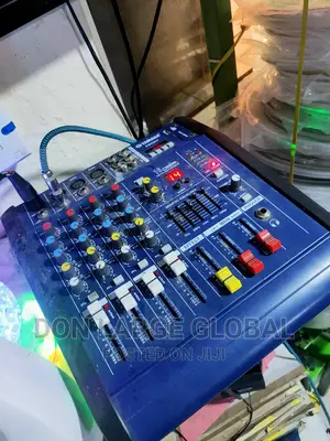 Yamaha 4 Channel Powered Mixer