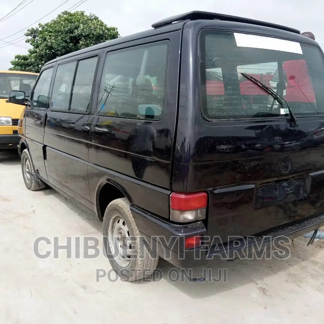Volkswagen Transporter 2000 Black