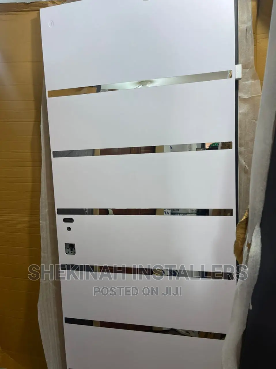 3ft Isreali White and Glass Door